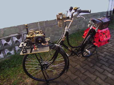 Fahrrad mit Allradhilfsantrieb3_Dampf/Elektro